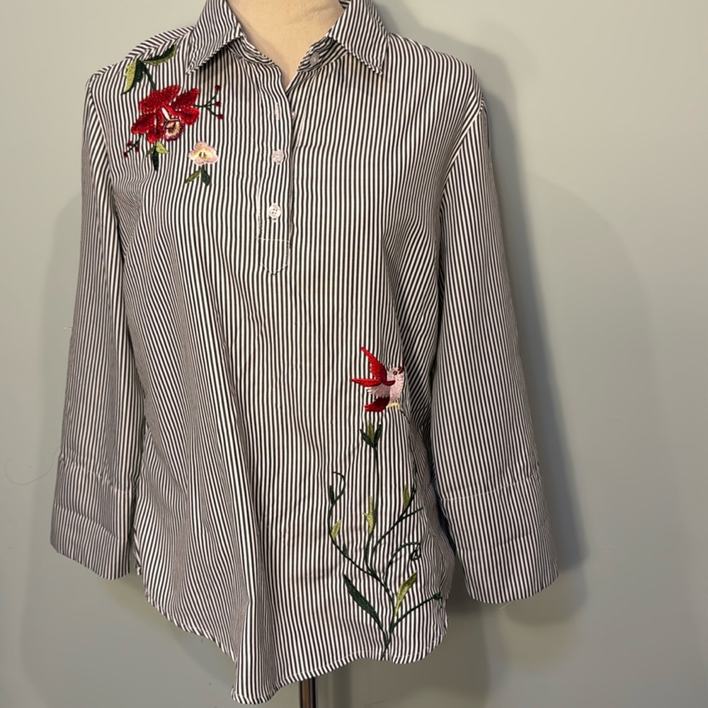 STEM & VINE gray stripe bird and floral embroidered blouse Size S